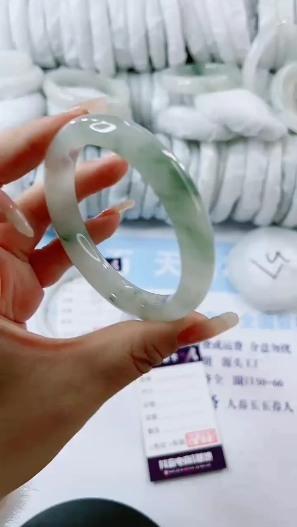 【闪购商品】石英质玉手镯未镶嵌0951267126-多样性发货