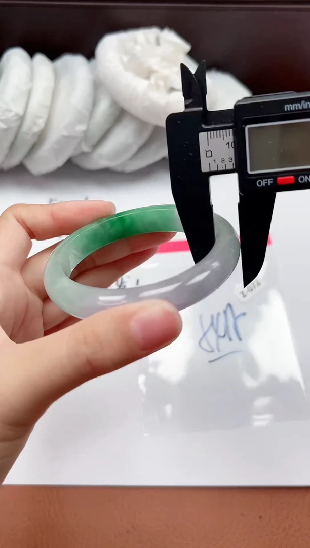 精品手镯，一物一拍Z072