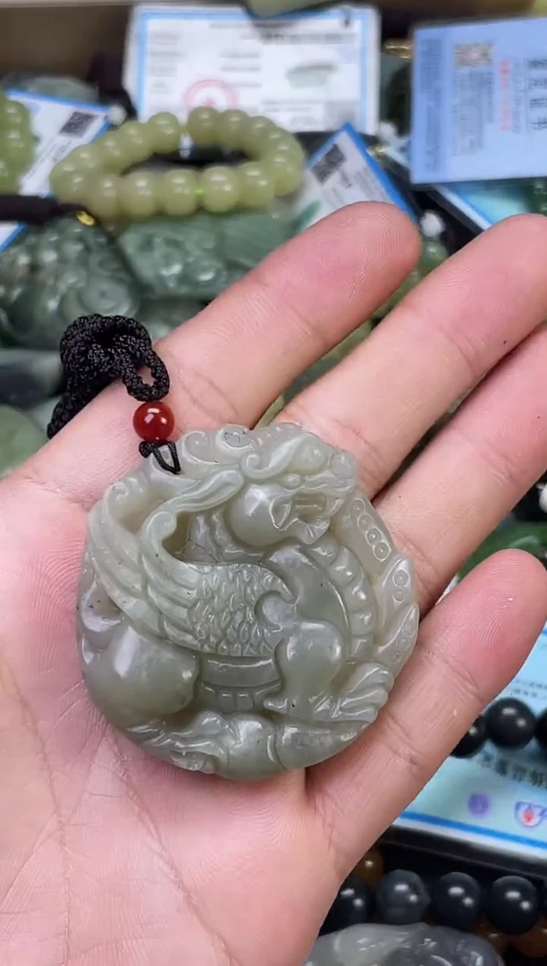 颈饰未镶嵌和田玉1