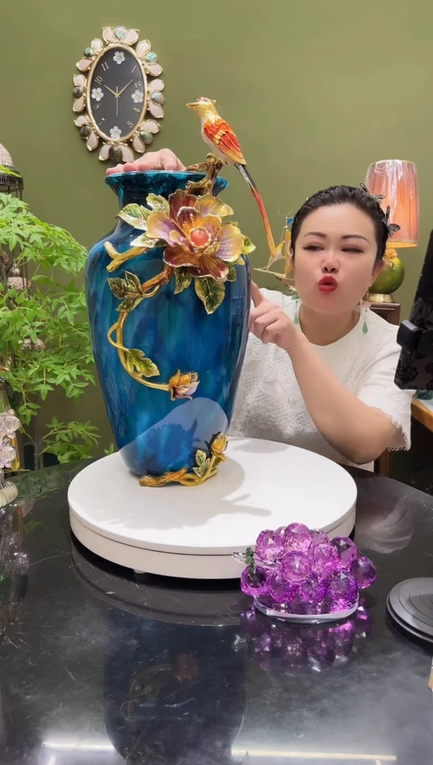 琉璃珐琅彩大号花瓶，喜上眉梢