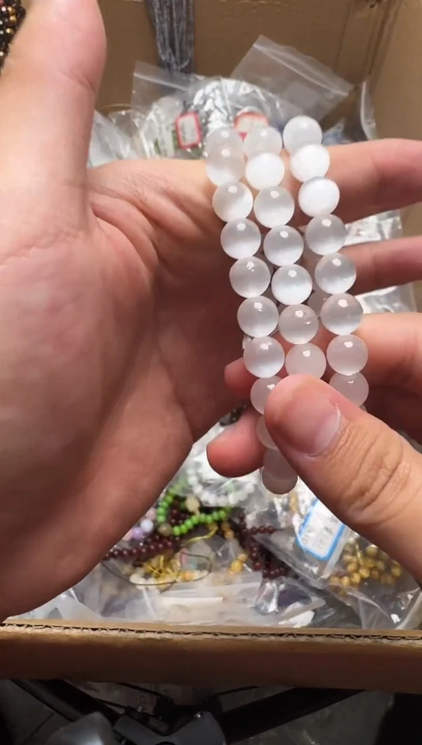 水晶手串未镶嵌石膏石