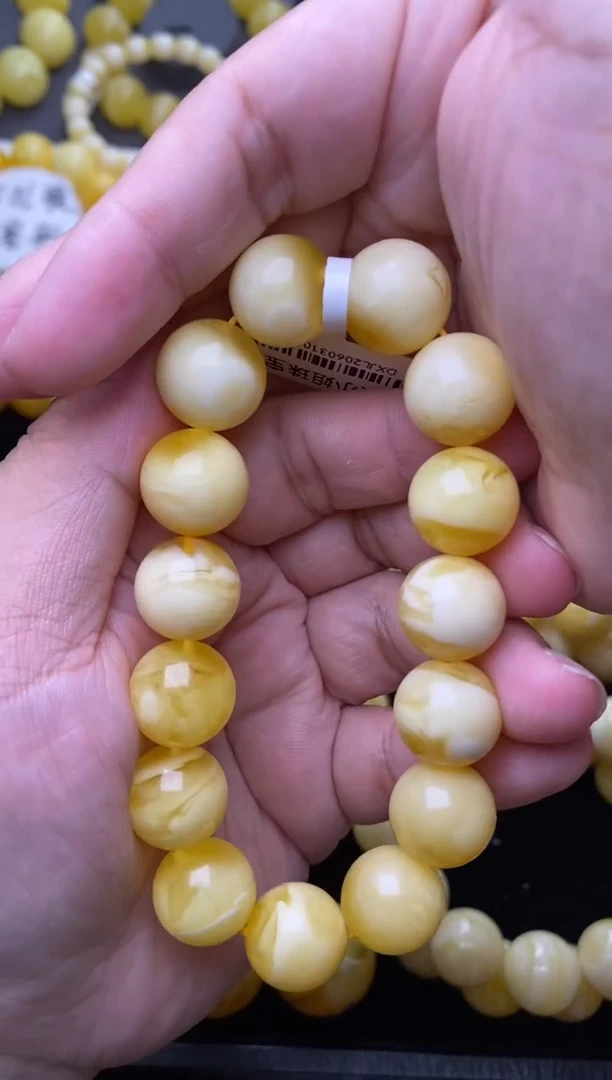 未镶嵌琥珀裸石 大小姐珠宝严选75