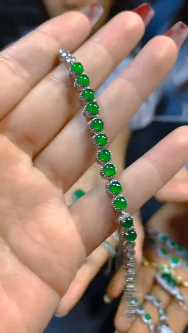 【闪购商品】翡翠手链未镶嵌0565258459多样性发一