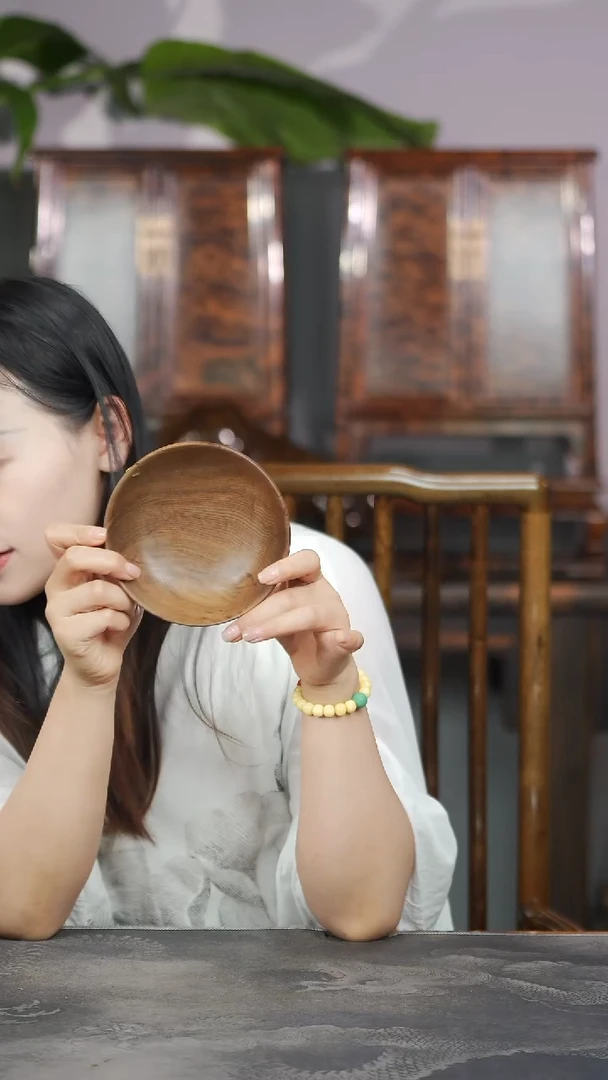 金丝楠原木精工坚果盘200