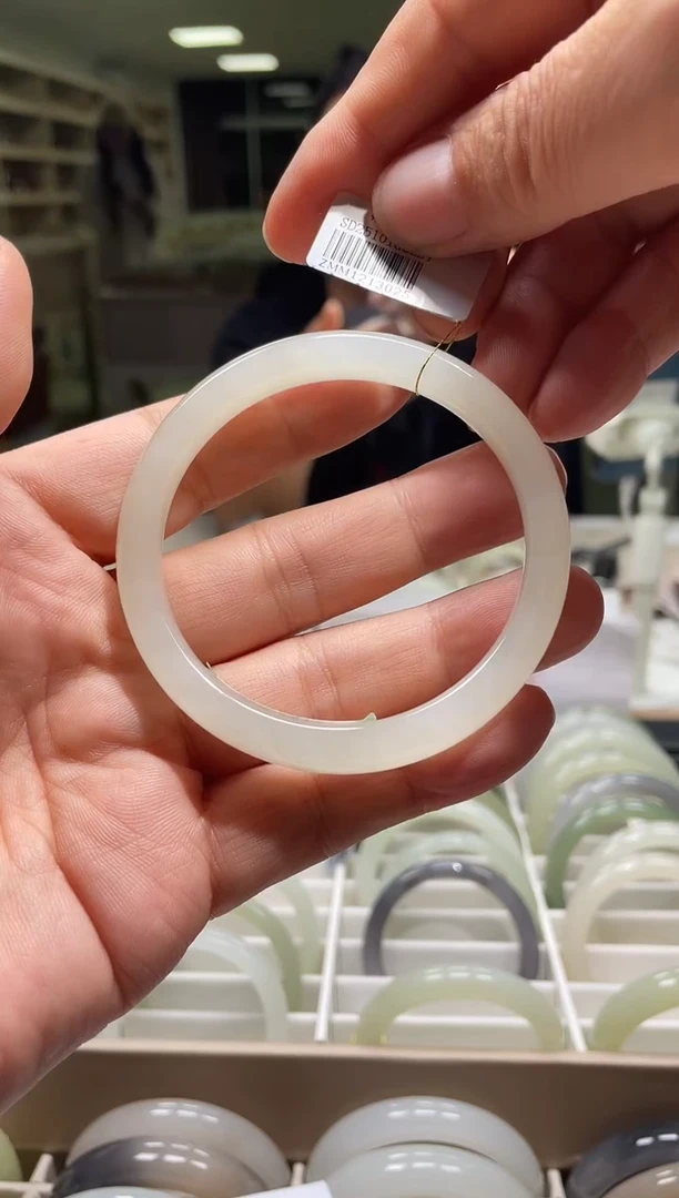 未镶嵌手镯和田玉59-61圈口 3025