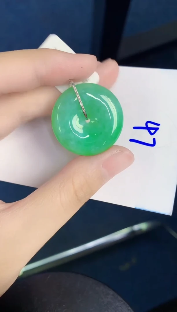 翡翠18K金镶嵌颈饰天然翡翠缅甸A货