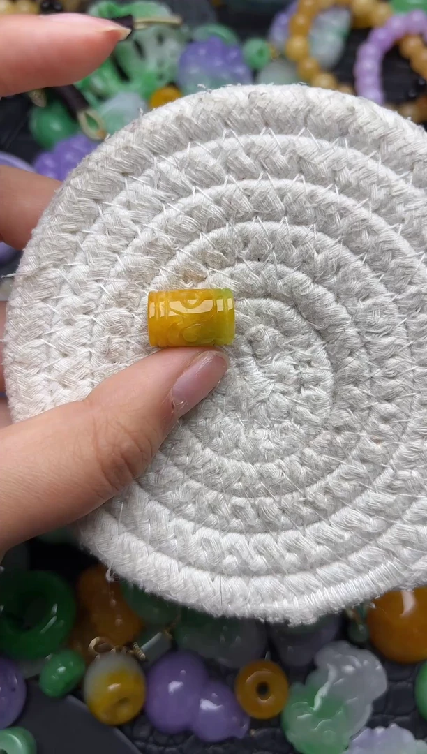 颈饰未镶嵌翡翠缅甸翡翠吊坠