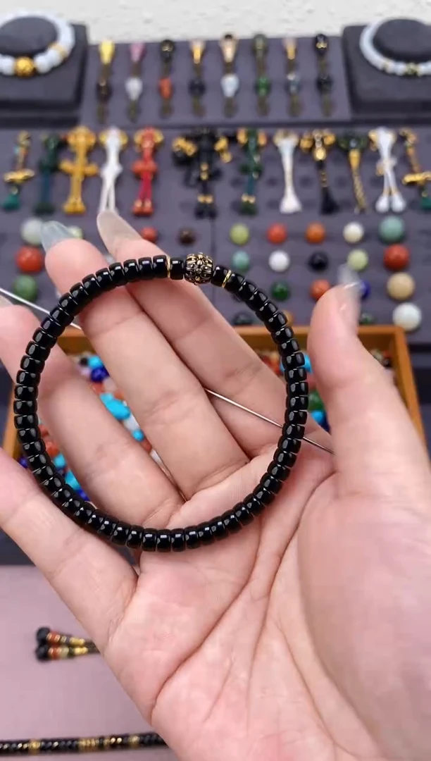 未镶嵌和田玉挂件5.5mm黑青药片手串