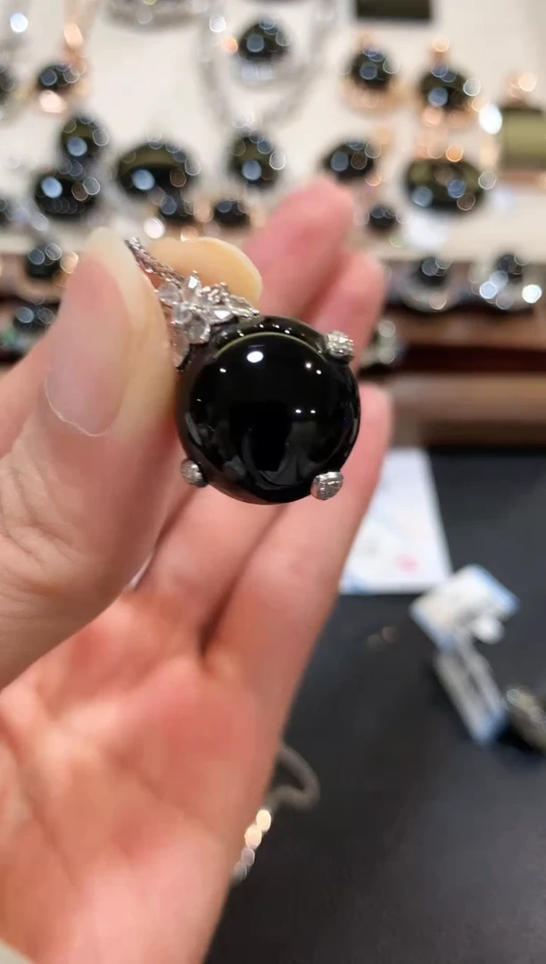 翡翠18K金镶嵌吊坠(不含链)n124不退换