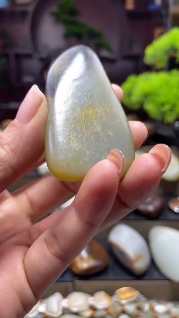 和田玉未镶嵌挂件和田玉吊坠挂件精美