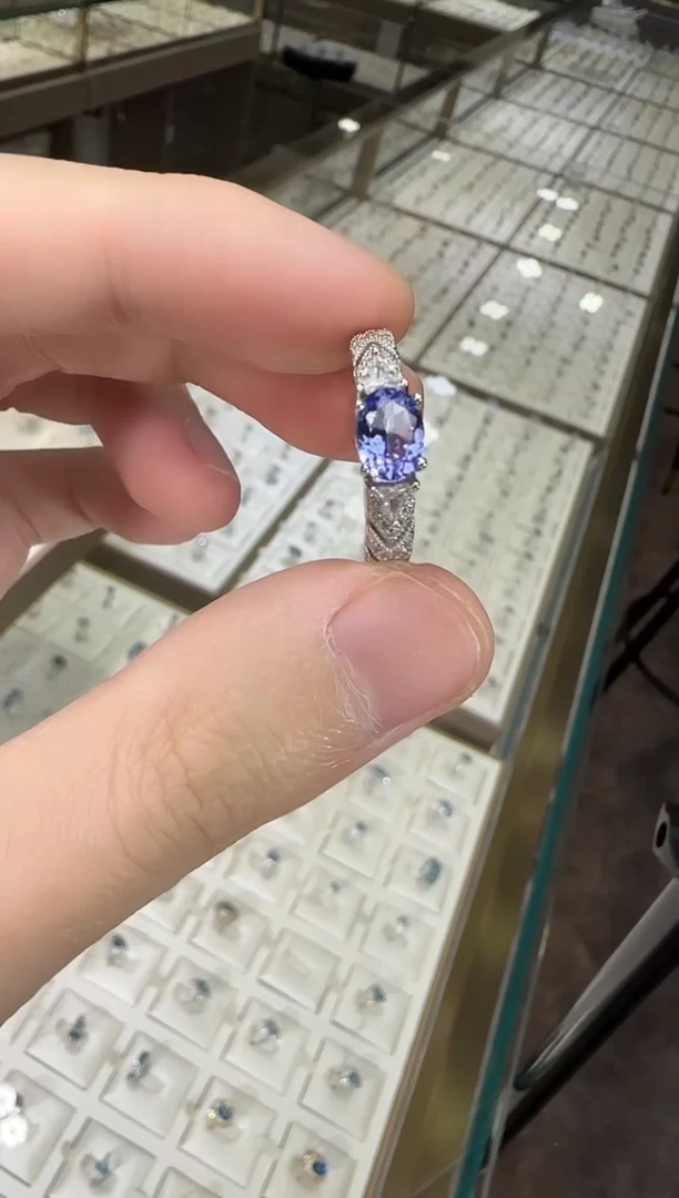 银S925镶嵌戒指坦桑石4*6mm
