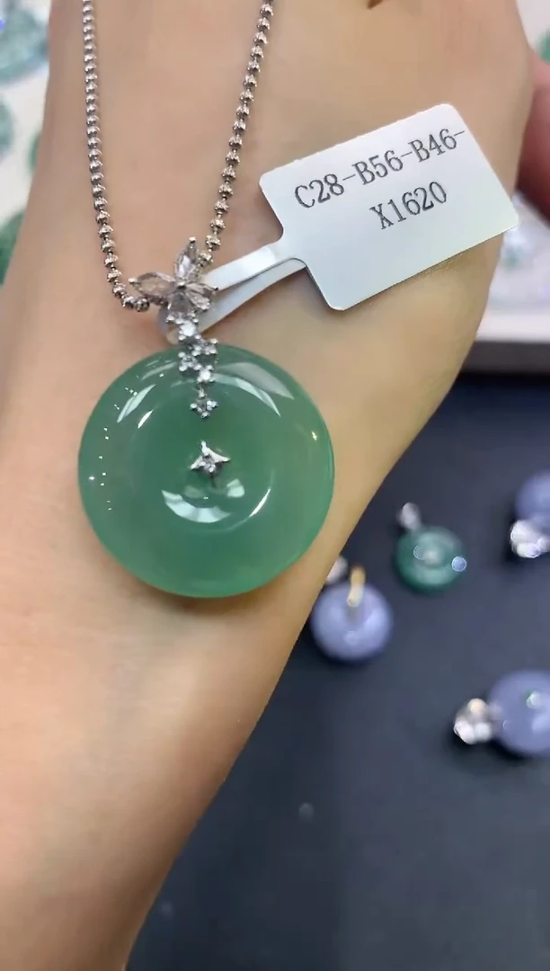 【闪购商品】翡翠吊坠(不含链)18K金镶嵌a91多样性一件发货