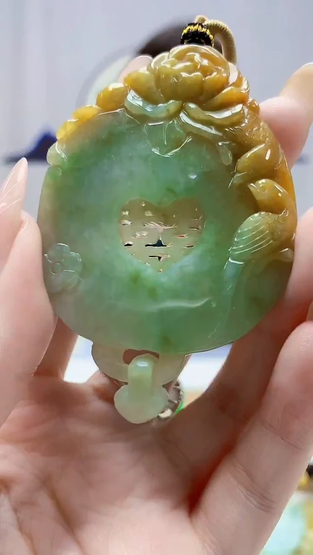 未镶嵌定制翡翠4829DD-毛货挂件125