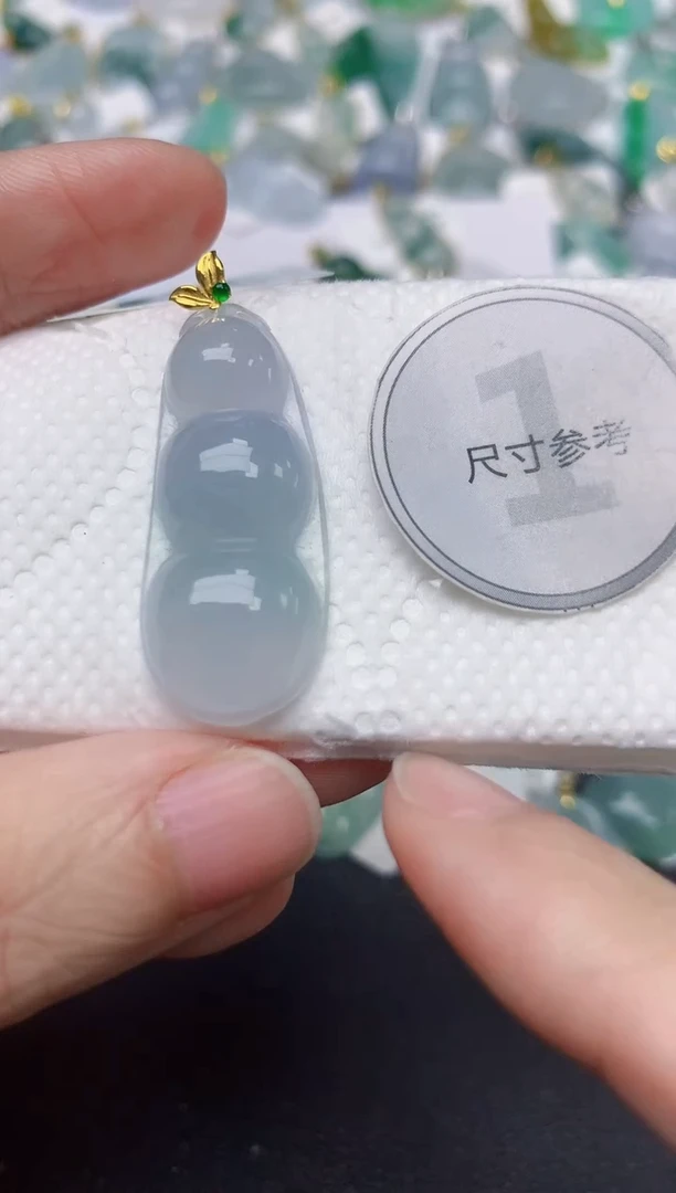 颈饰18K金镶嵌翡翠天然缅甸A货翡翠