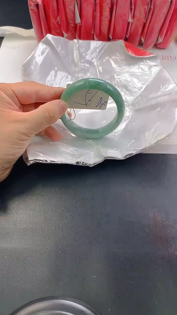 未镶嵌手镯翡翠63