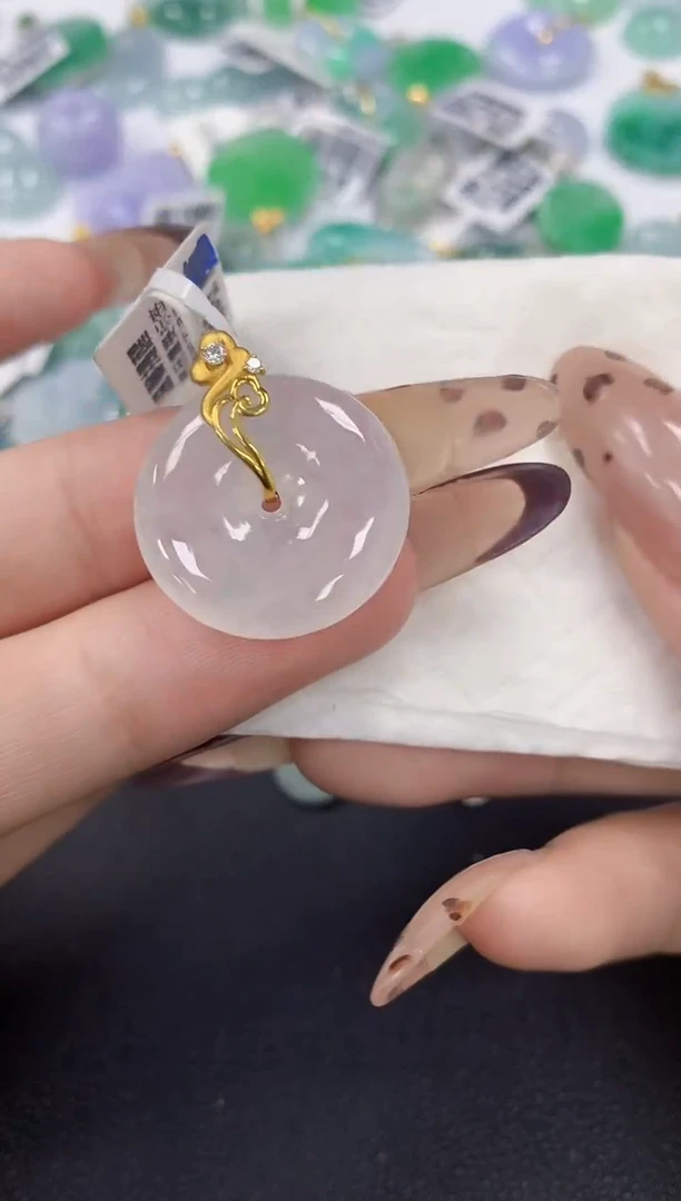 颈饰18K金镶嵌翡翠a货假一赔三支持复检百元上9元证书费自理