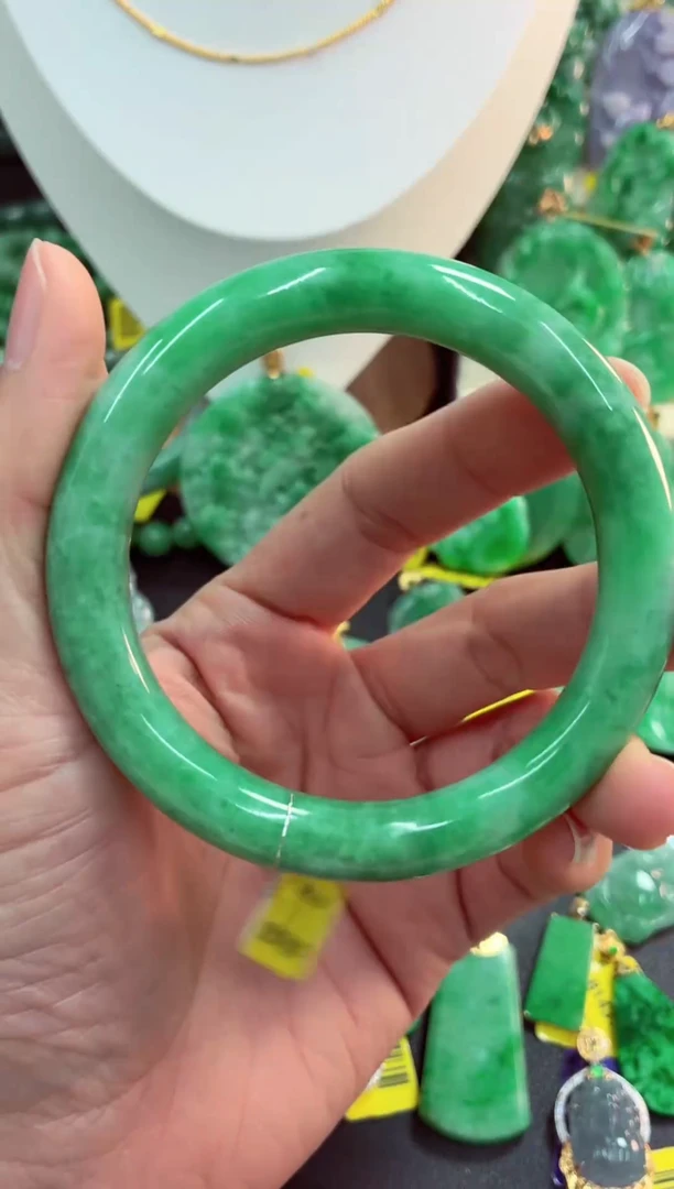 吊坠(不含链)未镶嵌翡翠天然缅甸翡翠A货