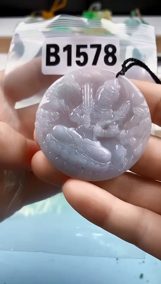 翡翠未镶嵌颈饰天然翡翠吊坠挂件