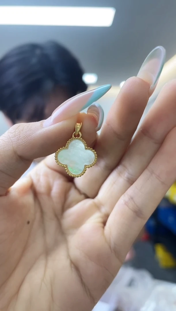 18K金镶嵌贝壳（贝母）·（多样性发一件）