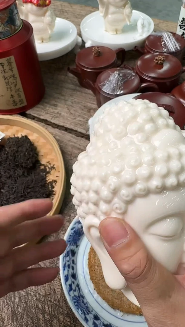 *广****链白瓷佛像预售-----