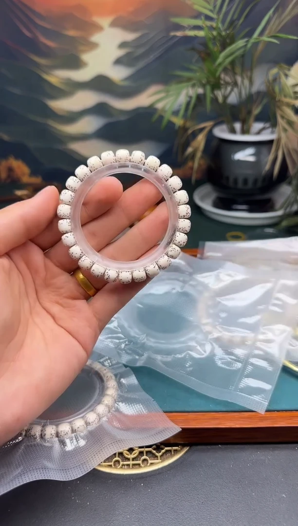 星月菩提吊坠大留白 原脂原白9*8