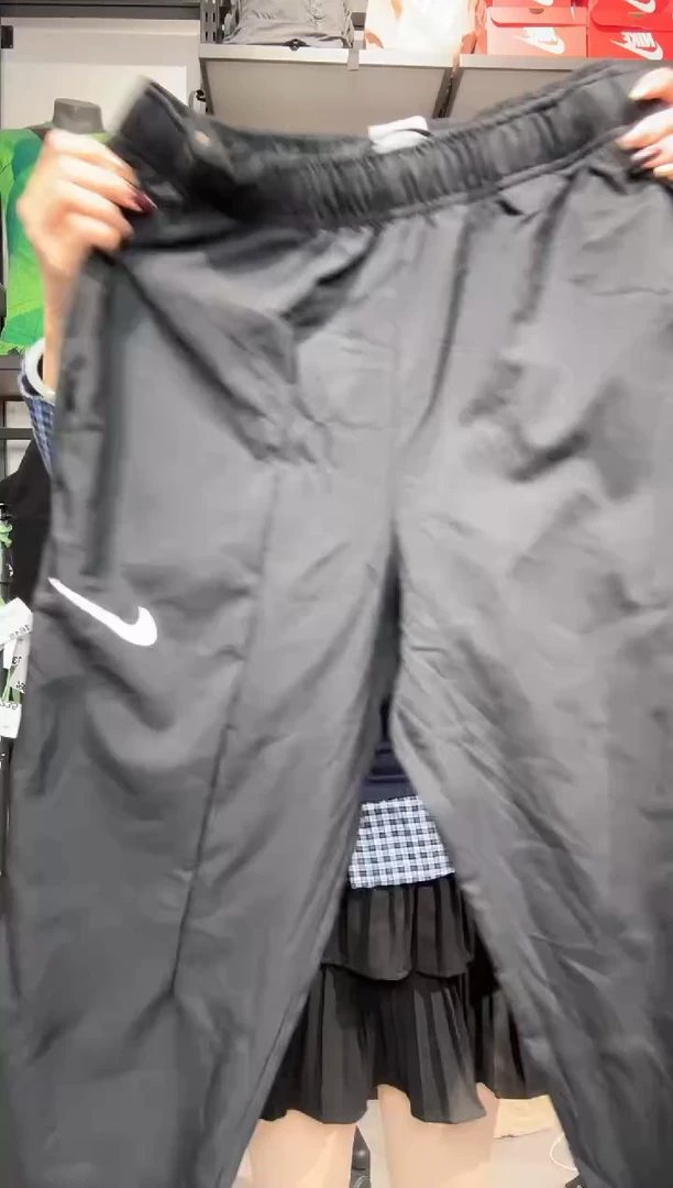 1699   编码 瑕疵款直播间过款为准 尺码  175