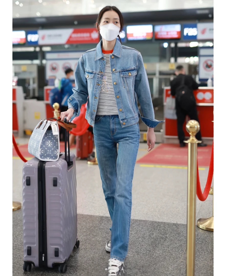 女士外贸TB牛仔蓝重工洗水猫须纹棉质挺阔有型高腰直筒牛仔裤