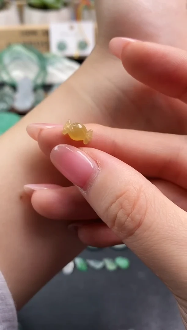 颈饰未镶嵌翡翠糖果