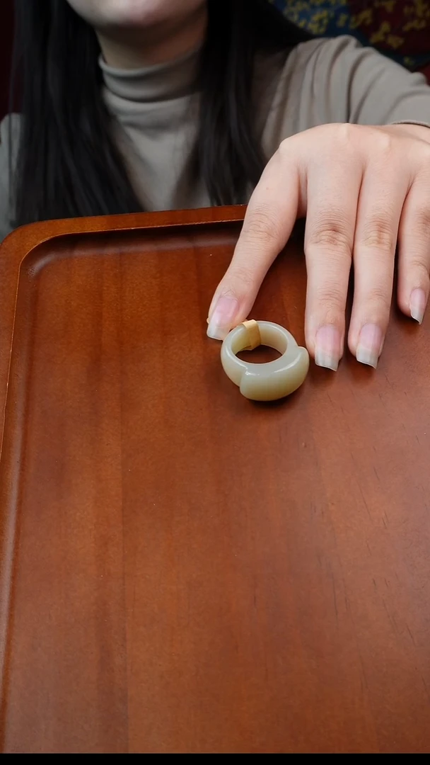 未镶嵌戒指和田玉山**合1-18.9