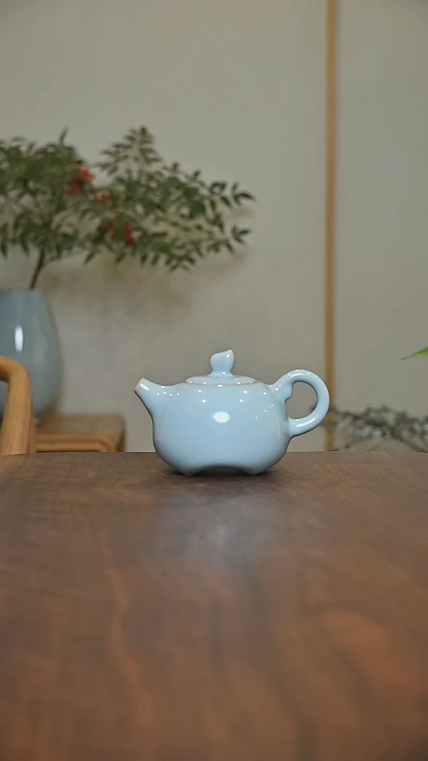 四季纳福壶 天青 微瑕 朱家汝窑款
