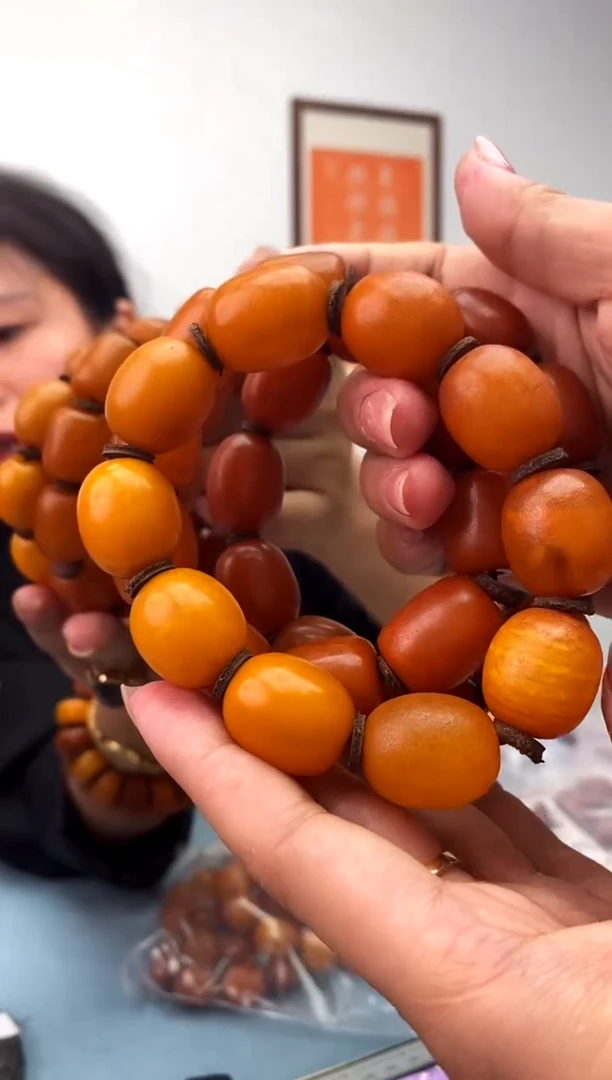 【闪购商品】蜜蜡珠宝奇石未镶嵌假一罚十，多样性发一件