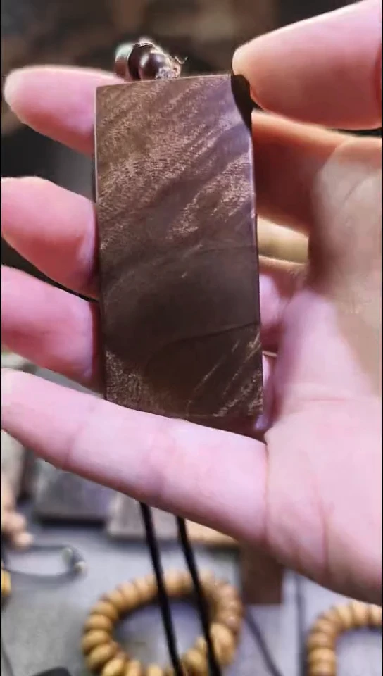 金丝楠无事牌手把件