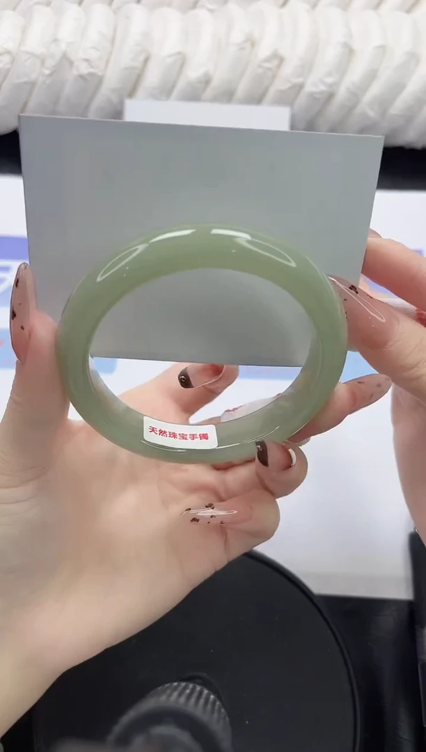 未镶嵌手镯石英质玉07-58