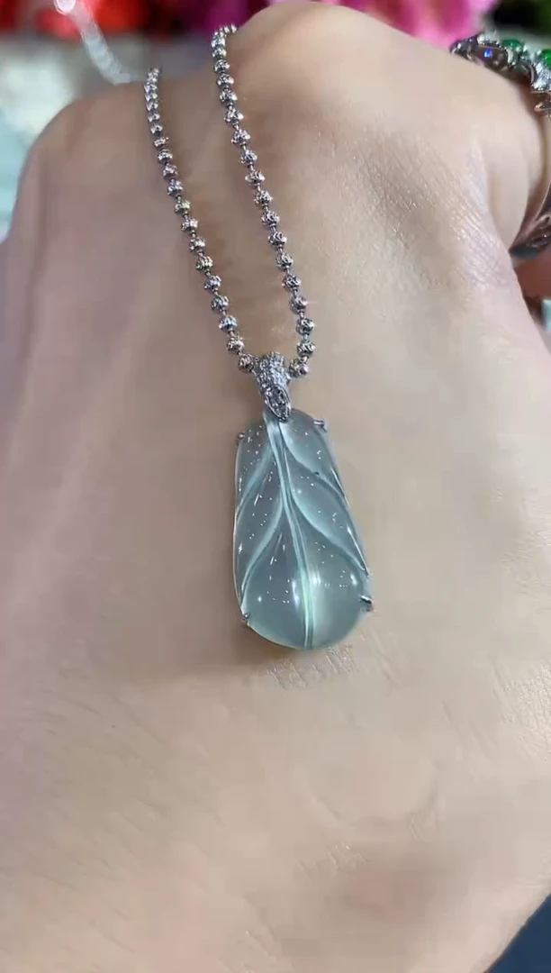 吊坠(不含链)18K金镶嵌翡翠B7