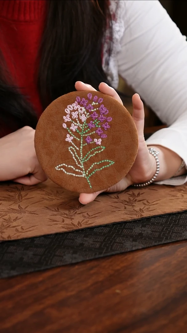 【闪购商品】织绣花卉圆形小号杯垫G款