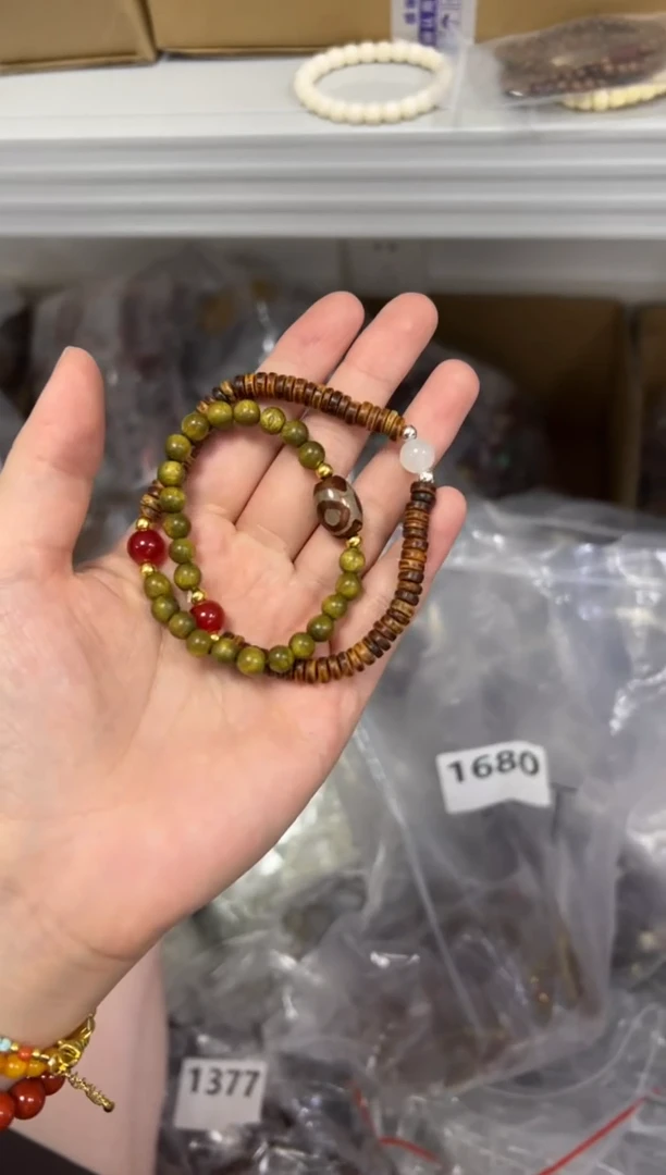 未镶嵌维腊木（绿檀）手串绿檀木花梨玛瑙珠双圈[1680]