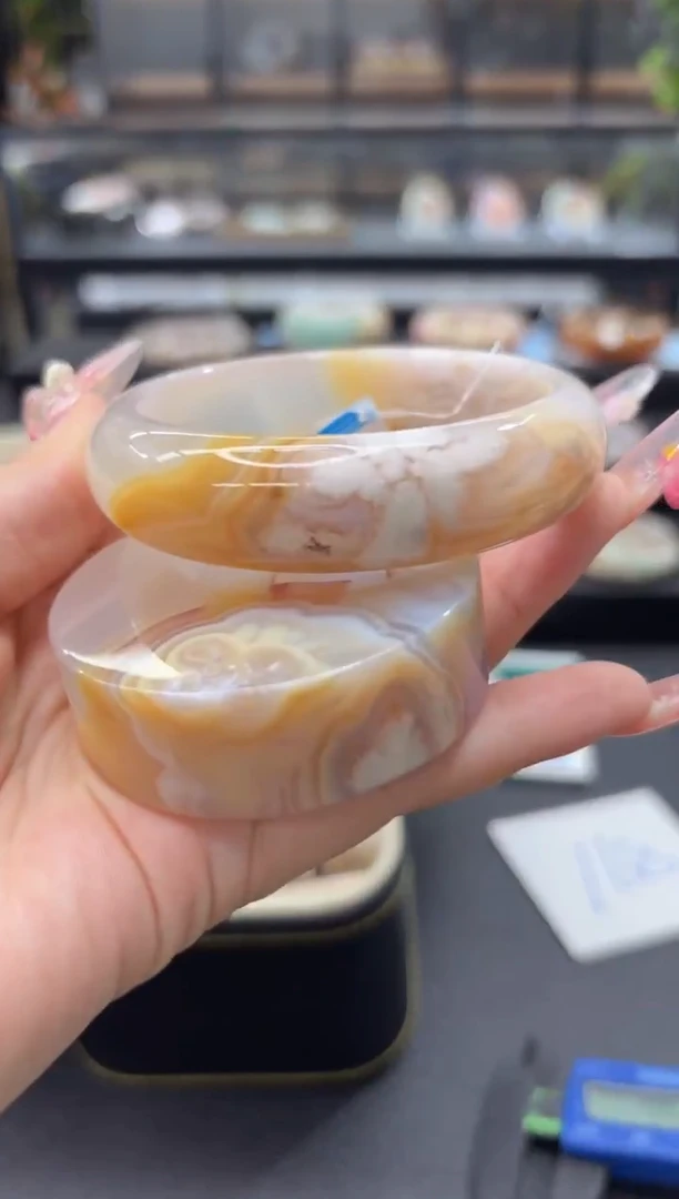 未镶嵌手镯石英质玉301(60圈赠送镯心)