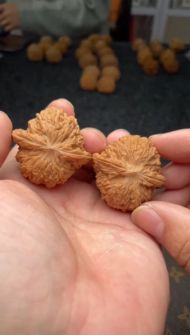 把件文玩核桃B  37号   41尺磨盘