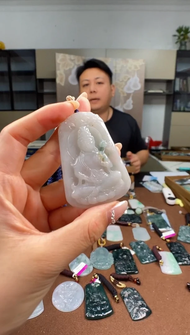 颈饰未镶嵌翡翠多样性发其一