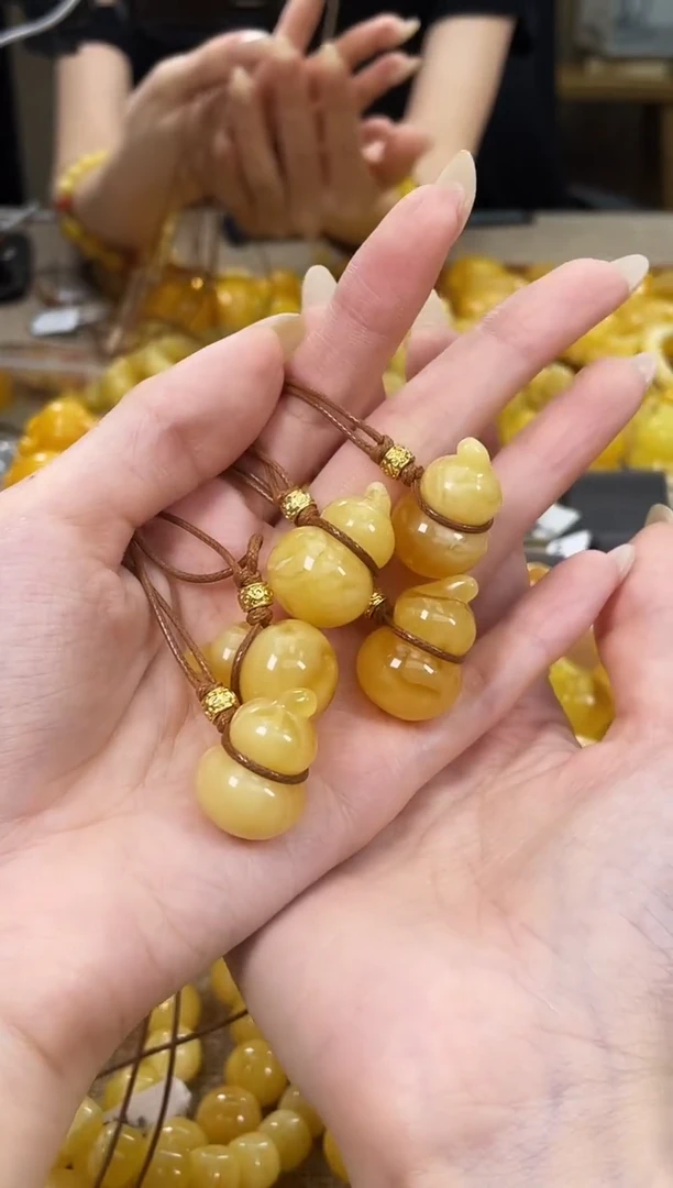 未镶嵌琥珀裸石多样性发货发其一J 20