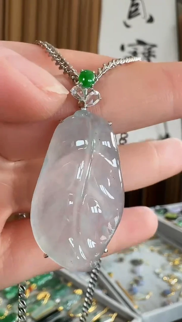 吊坠(不含链)18K金镶嵌翡翠吊坠