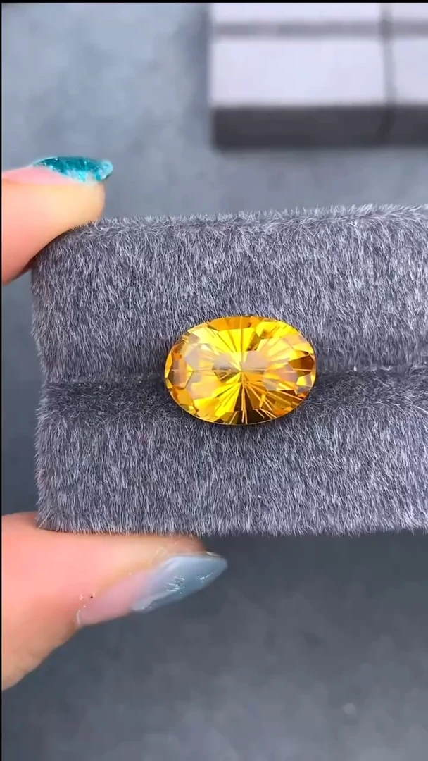 【闪购商品】水晶无未镶嵌7.24克拉