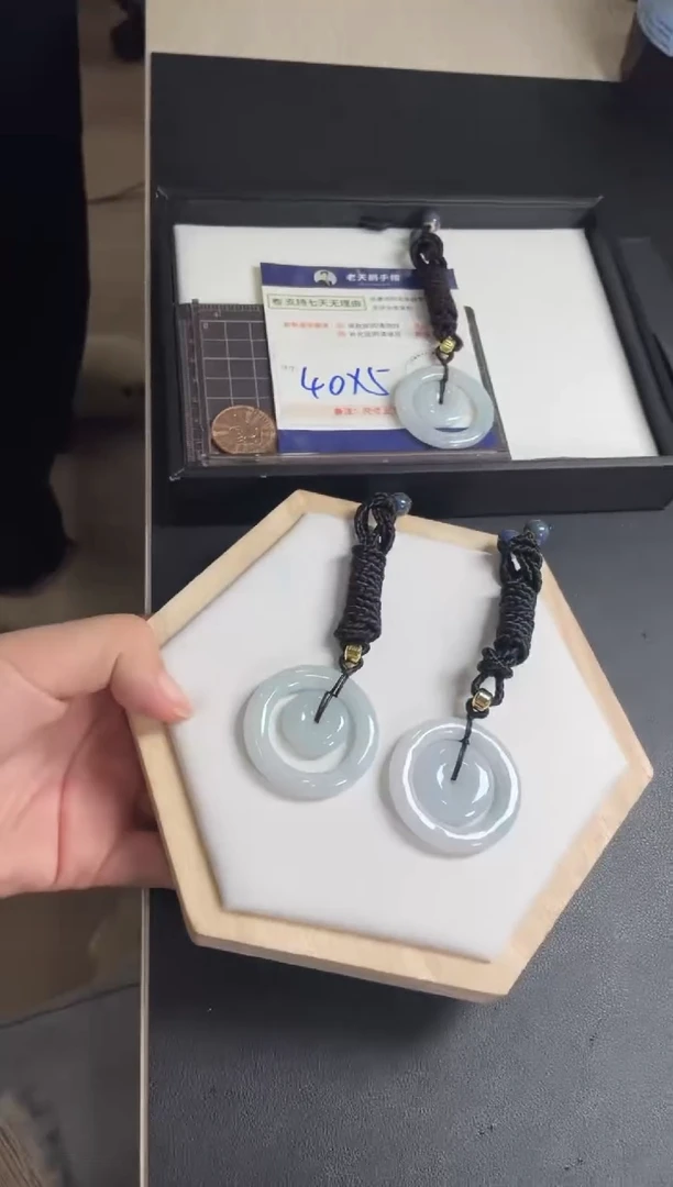 翡翠挂件未镶嵌子母扣FL12/多样性发其一CP配绳