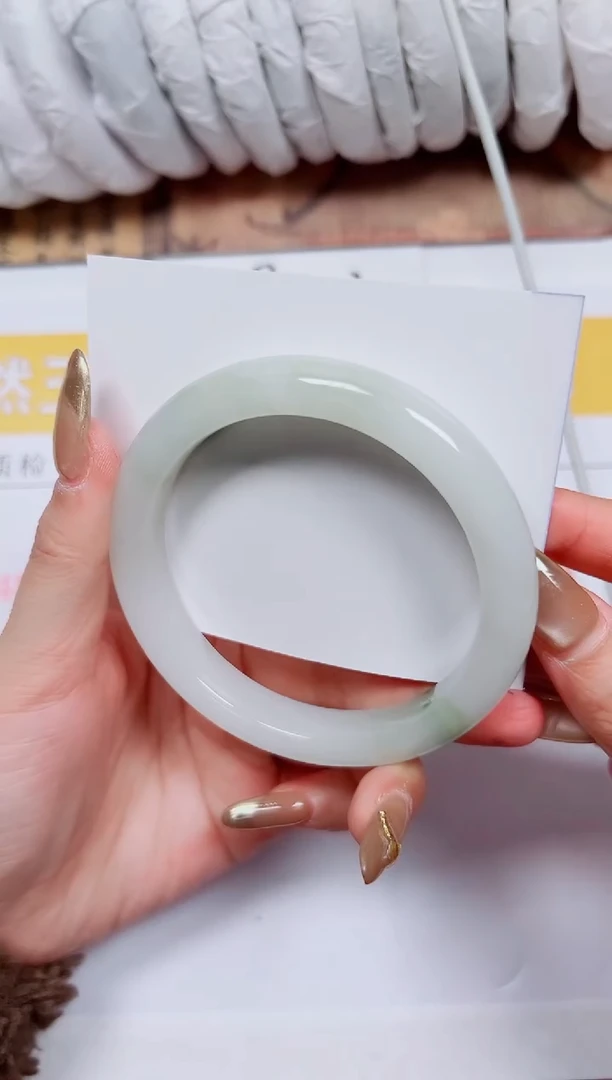 【闪购商品】石英质玉手镯未镶嵌K348-60