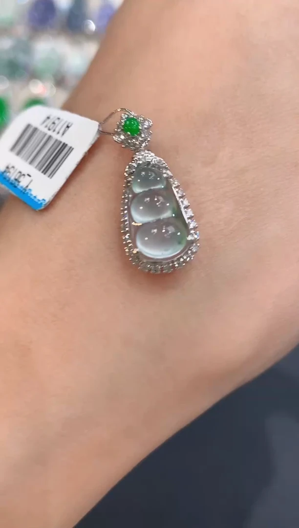 吊坠(不含链)18K金镶嵌翡翠a66多样性一件发货