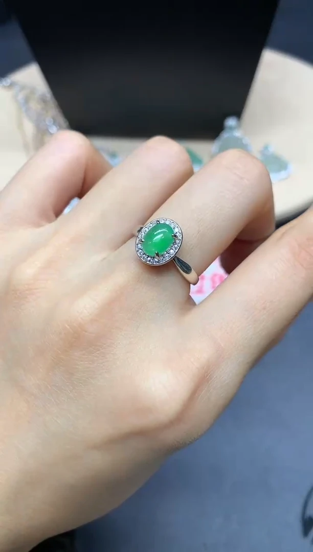 【闪购商品】翡翠戒指银S925镶嵌蛋面【无服务费】