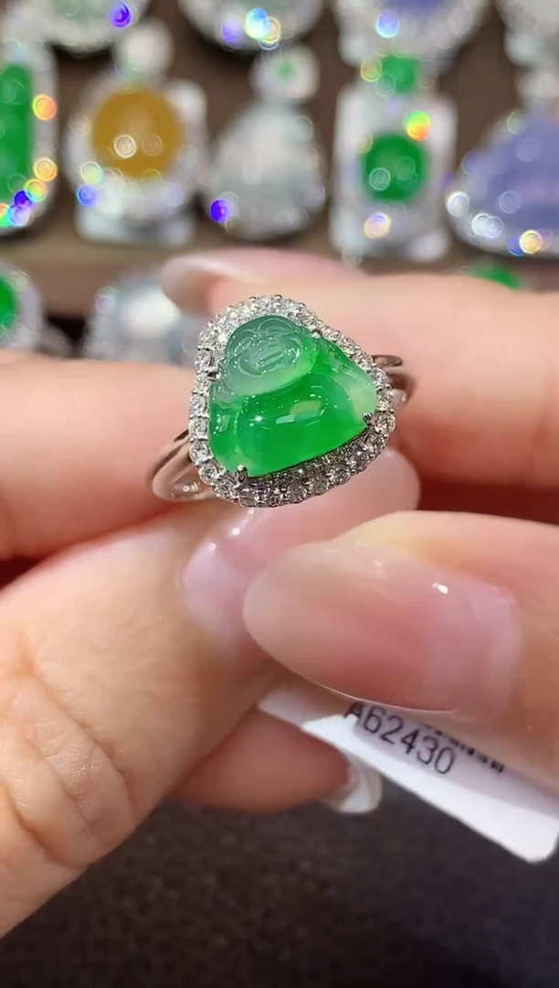 18K金镶嵌戒指翡翠A88