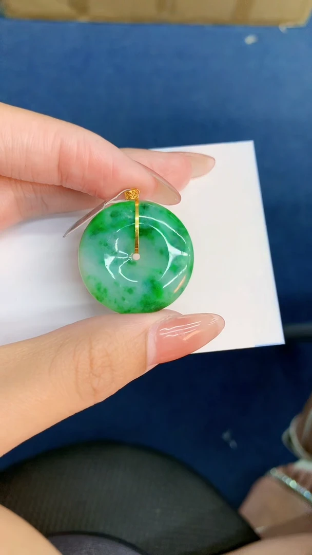 翡翠18K金镶嵌吊坠(不含链)1