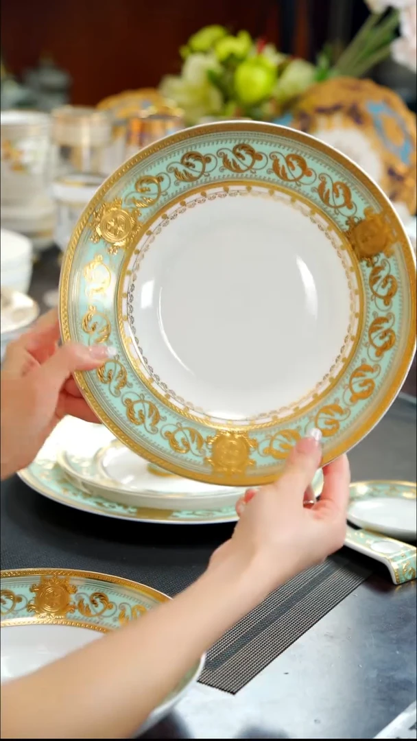 瓷片9英寸草帽盘1个