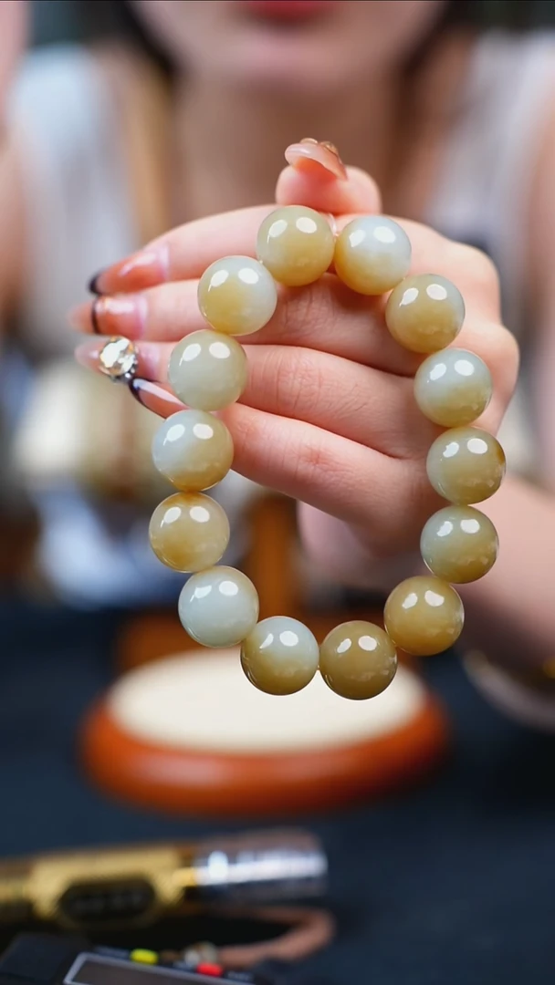 颈饰未镶嵌和田玉辉*哥拍一发一 所见即所得